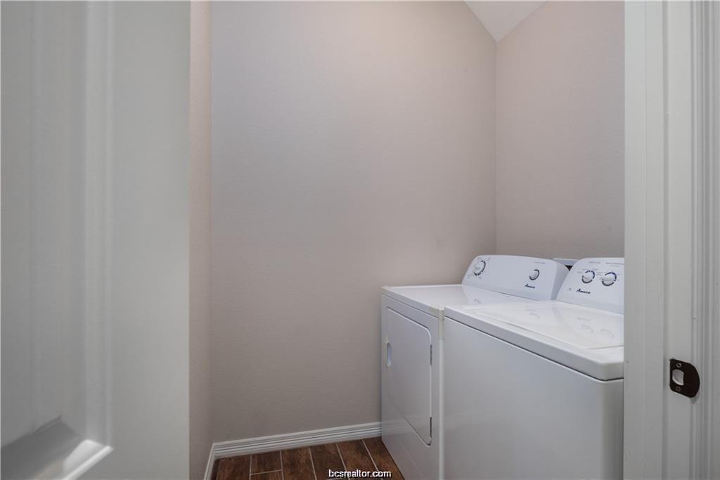 College Station, Texas, 77840, United States, ,Residential,For Sale,1982190