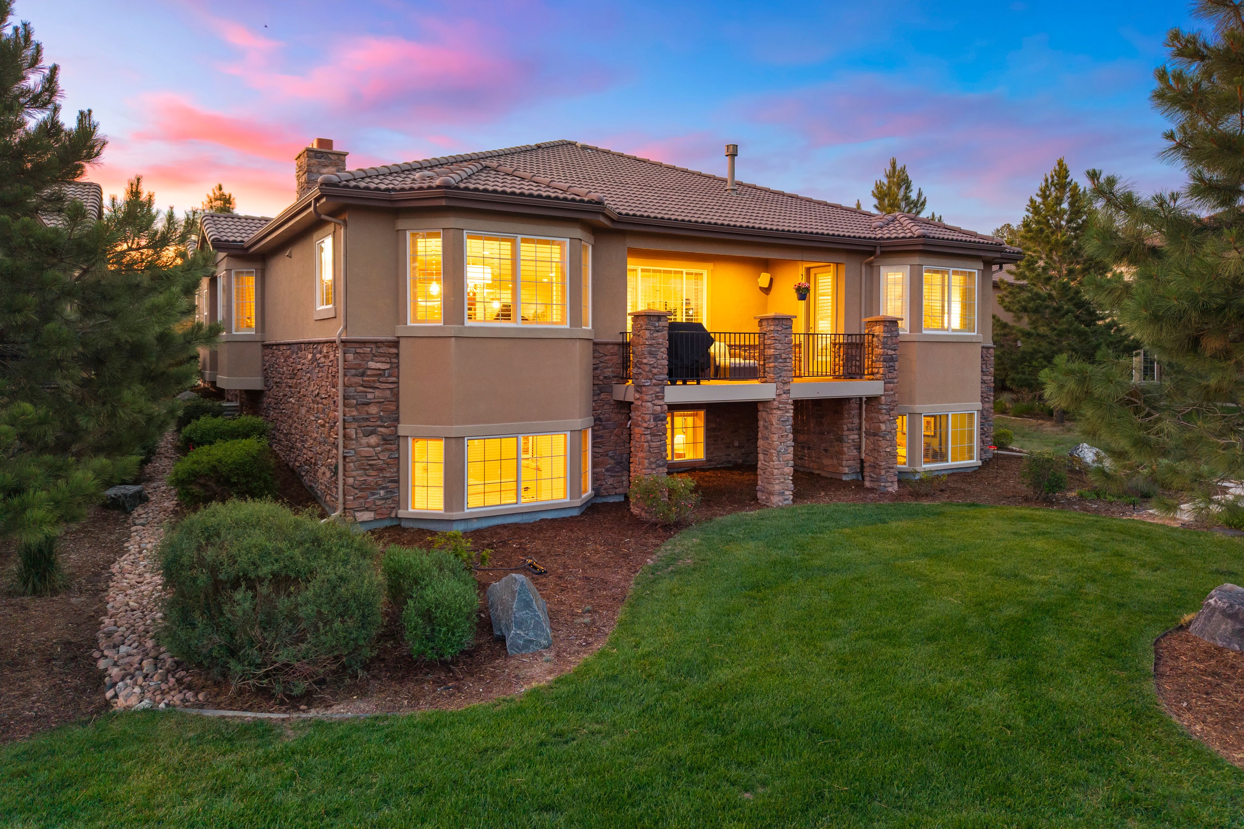  Graciously appointed and impeccably maintained, this patio home - 物件實景