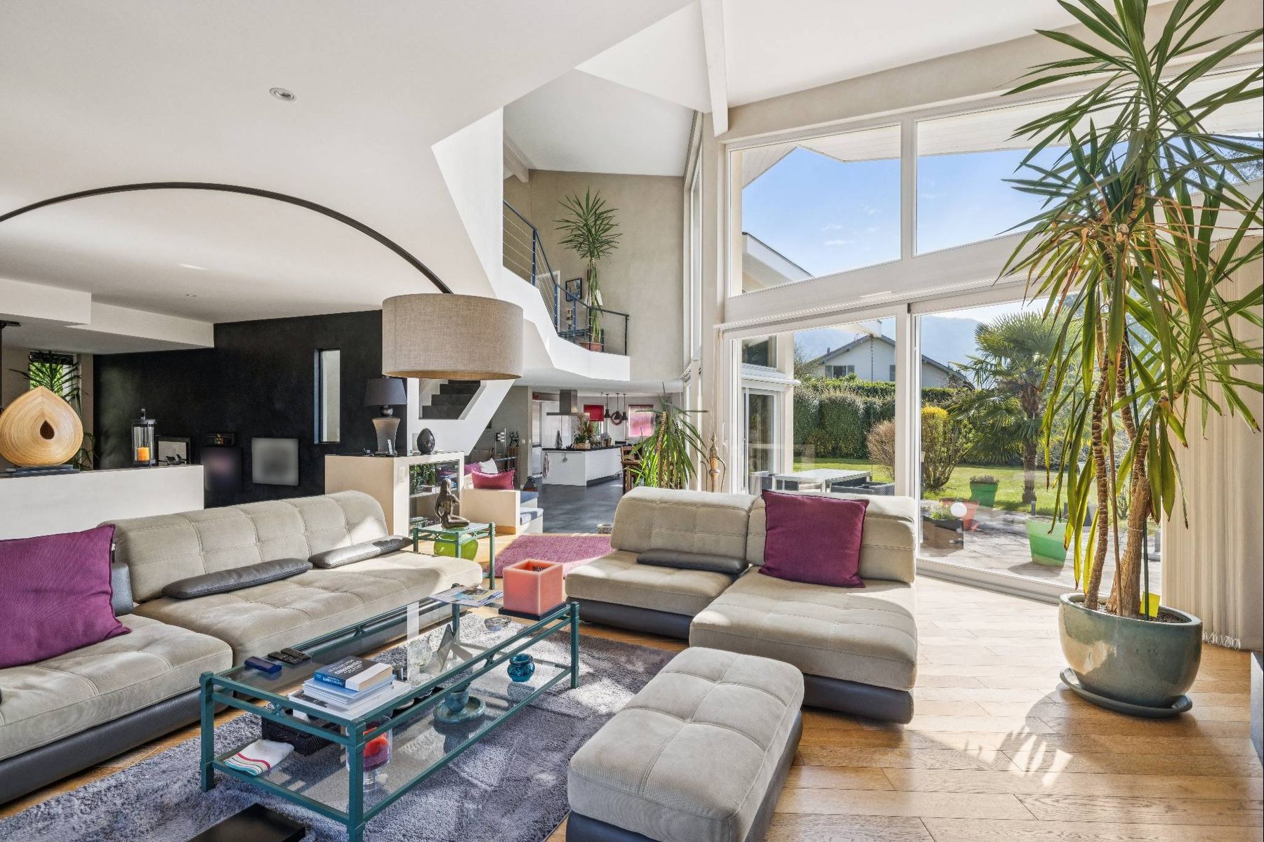  Superb contemporary 9-room villa - 物件實景