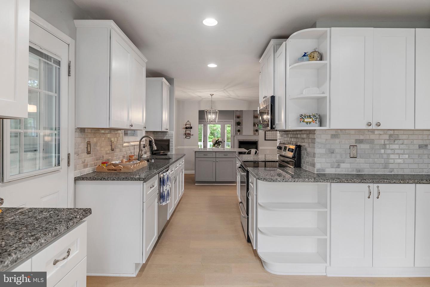 ANNAPOLIS, Maryland, 21401, United States, 4 Bedrooms Bedrooms, ,3 BathroomsBathrooms,Residential,For Sale,1988368