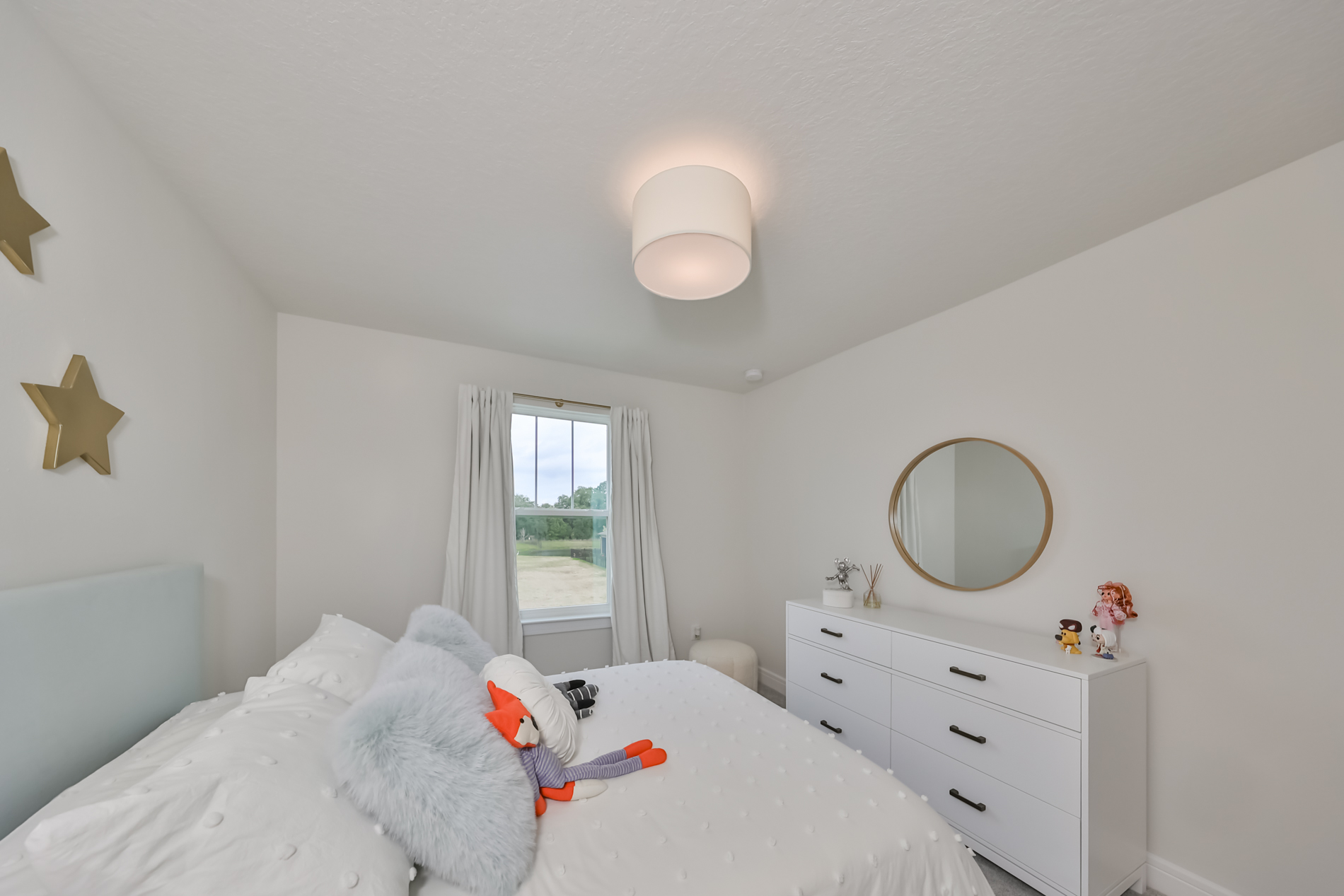 Wesley Chapel, Florida, 33545, United States, 5 Bedrooms Bedrooms, ,3 BathroomsBathrooms,Residential,For Sale,1931588