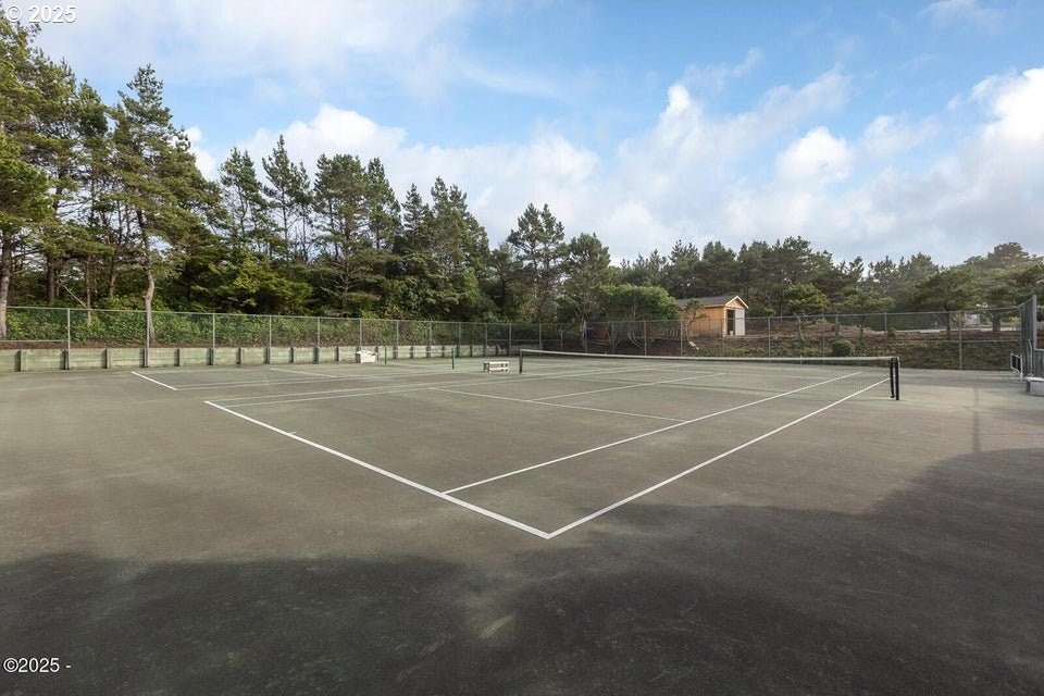 Depoe Bay, Oregon, 97341, United States, 2 Bedrooms Bedrooms, ,2 BathroomsBathrooms,Residential,For Sale,1988210