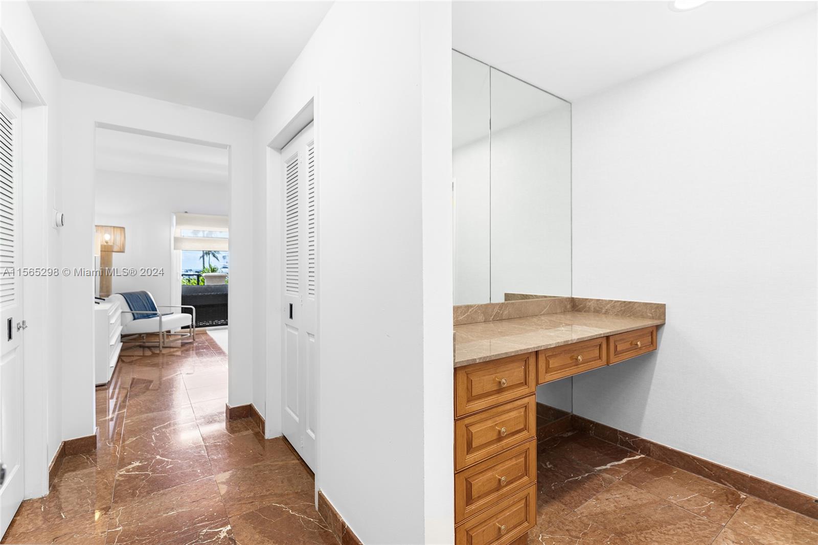 Miami Beach, Florida, 33109, United States, 3 Bedrooms Bedrooms, ,4 BathroomsBathrooms,Residential,For Sale,1926263