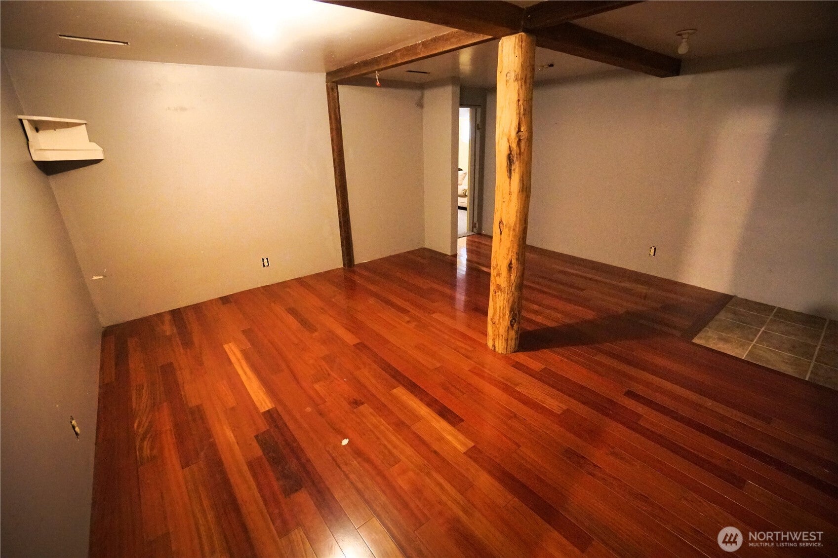 Loomis, Washington, 98827, United States, 4 Bedrooms Bedrooms, ,1 BathroomBathrooms,Residential,For Sale,2002201