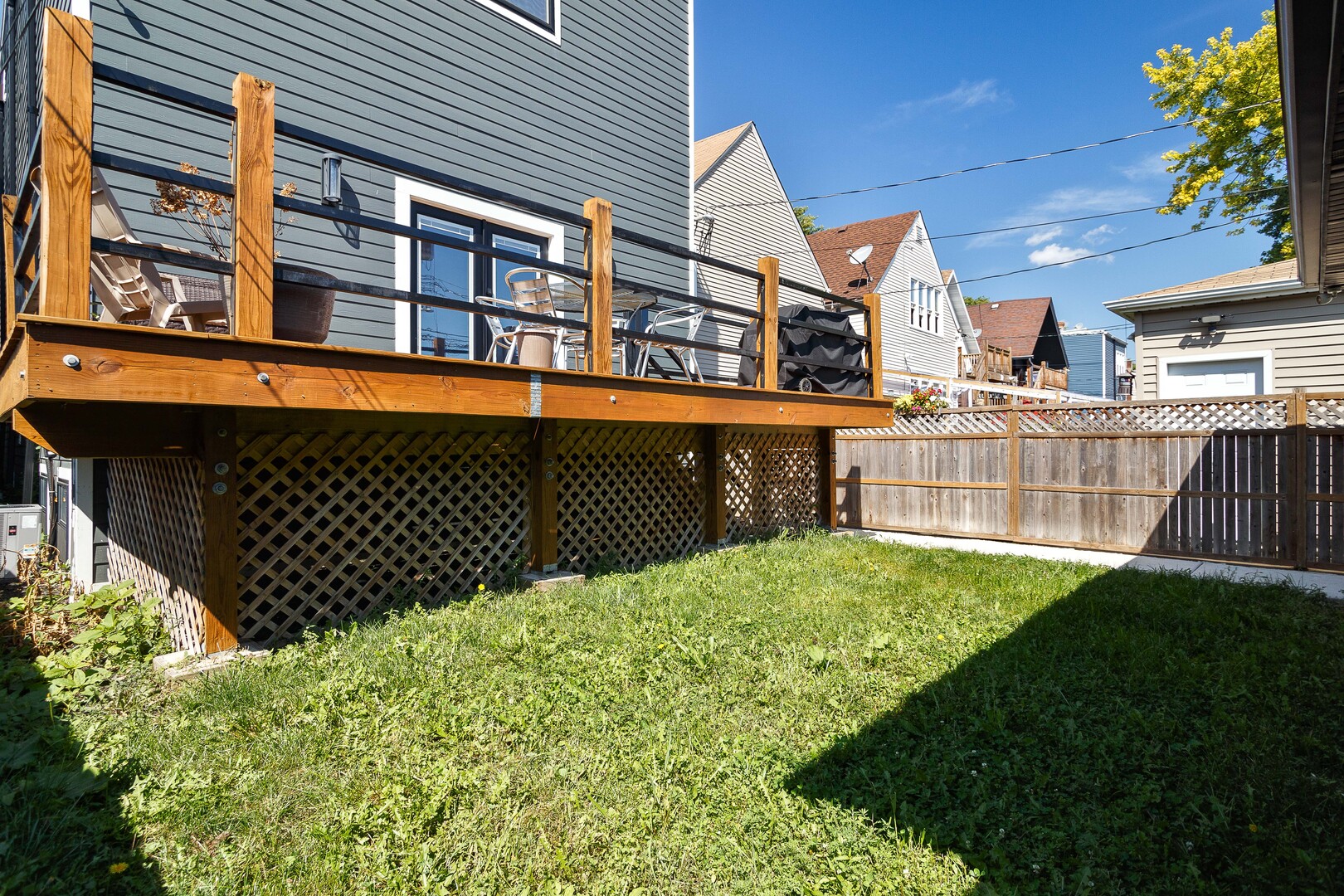 Chicago, Illinois, 60651, United States, 5 Bedrooms Bedrooms, ,6 BathroomsBathrooms,Residential,For Sale,1988146