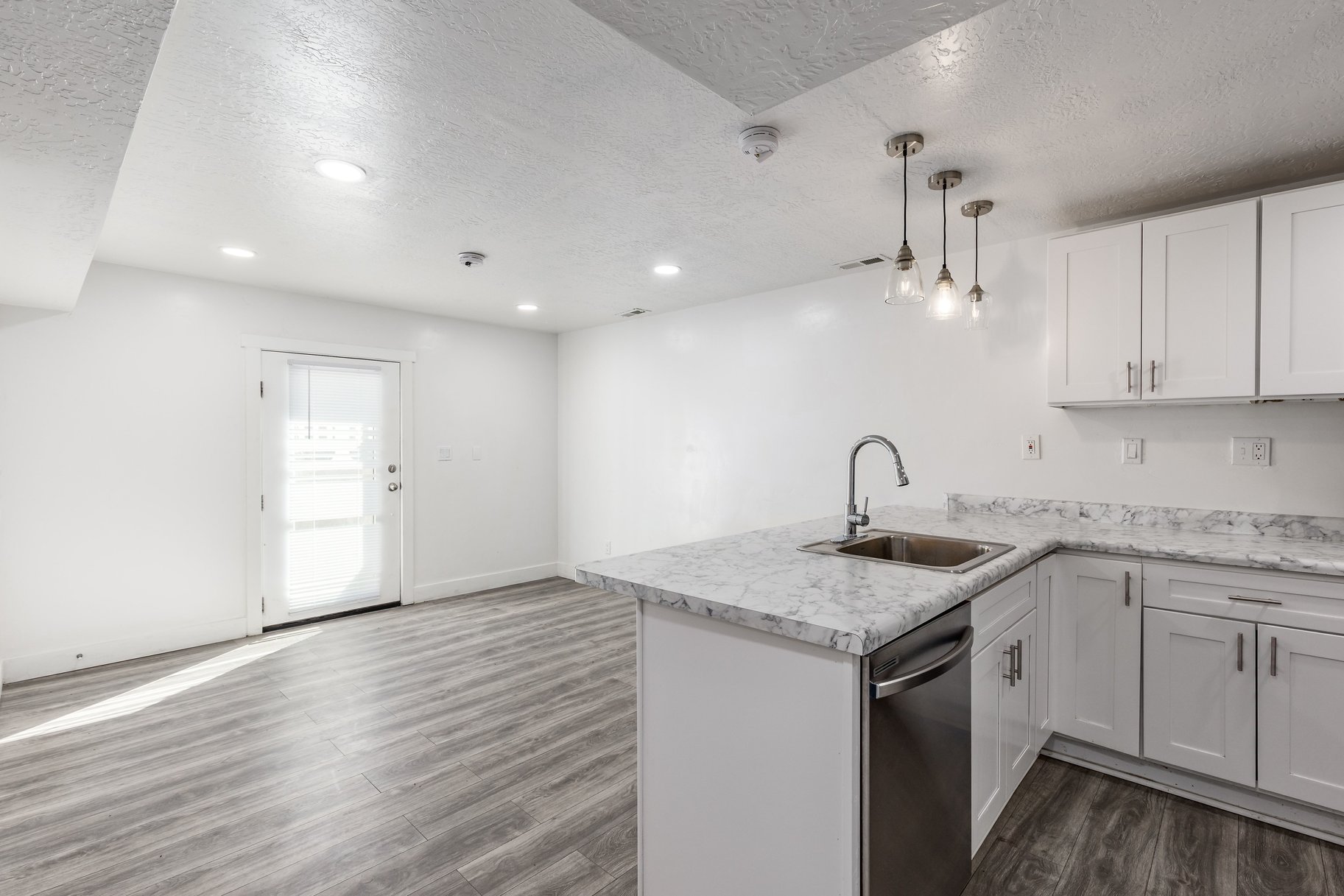  Spacious 4-Bed Herriman Home with Rentable Basement ADU - 物件實景