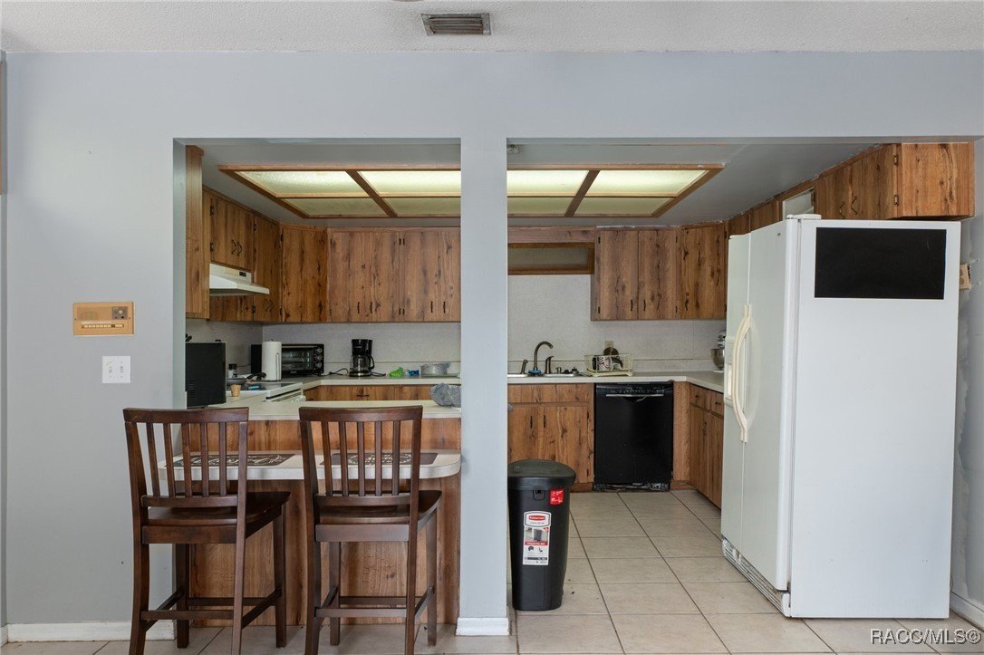 Inverness, Florida, 34453, United States, 6 Bedrooms Bedrooms, ,4 BathroomsBathrooms,Residential,For Sale,1975798