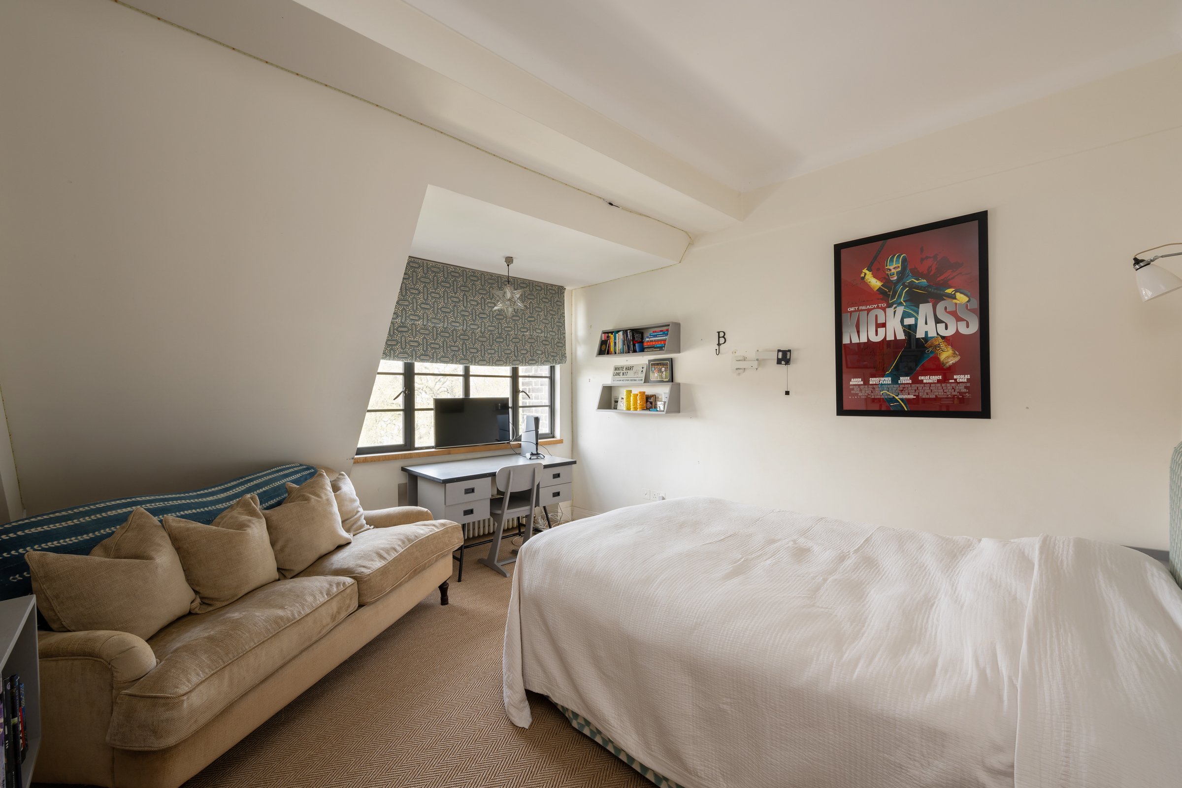  Fabulous fifth floor four bedroom apartment - 物件實景
