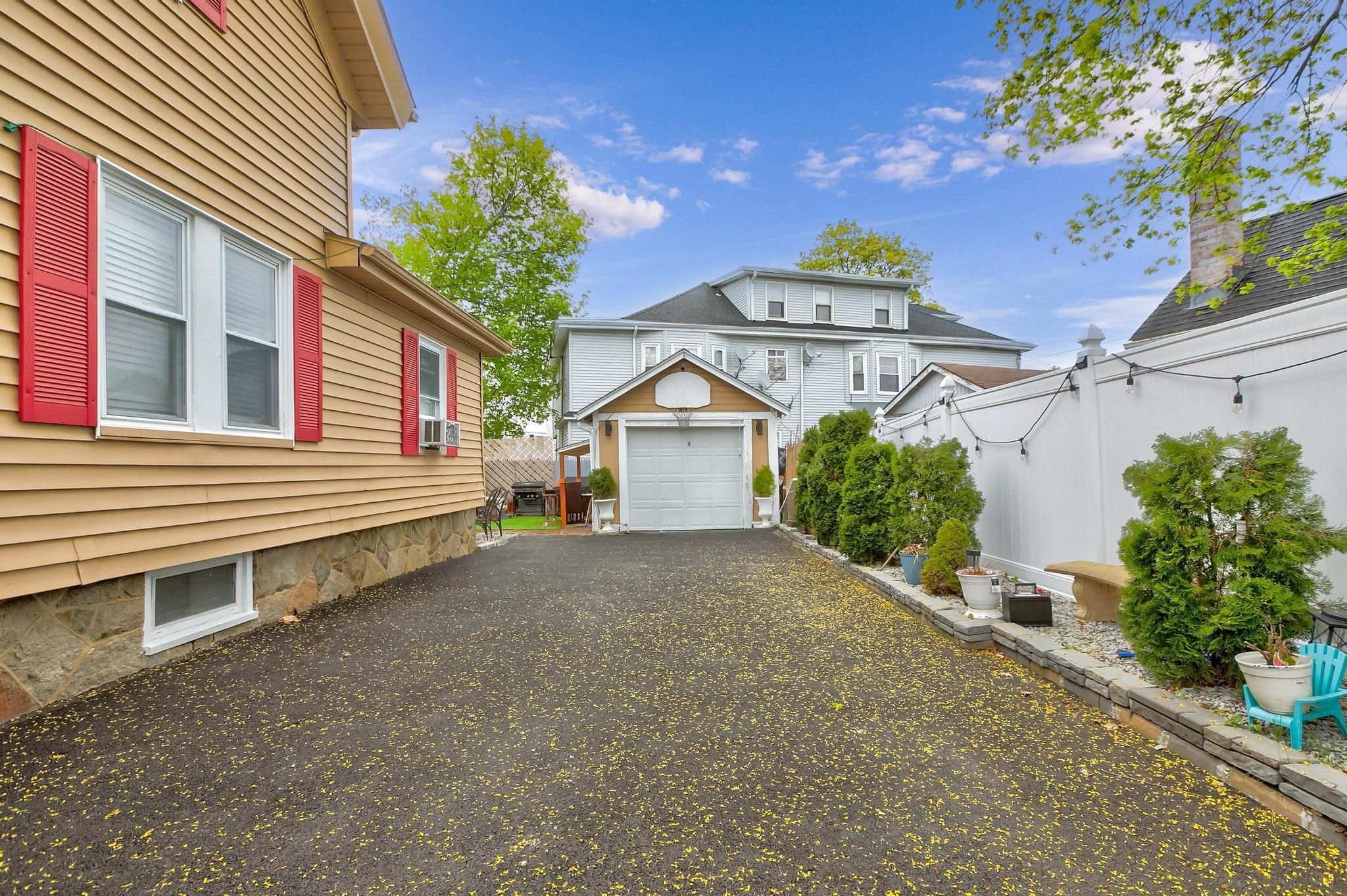  102 Thurber Avenue, Brockton, MA, 02301 - 物件實景