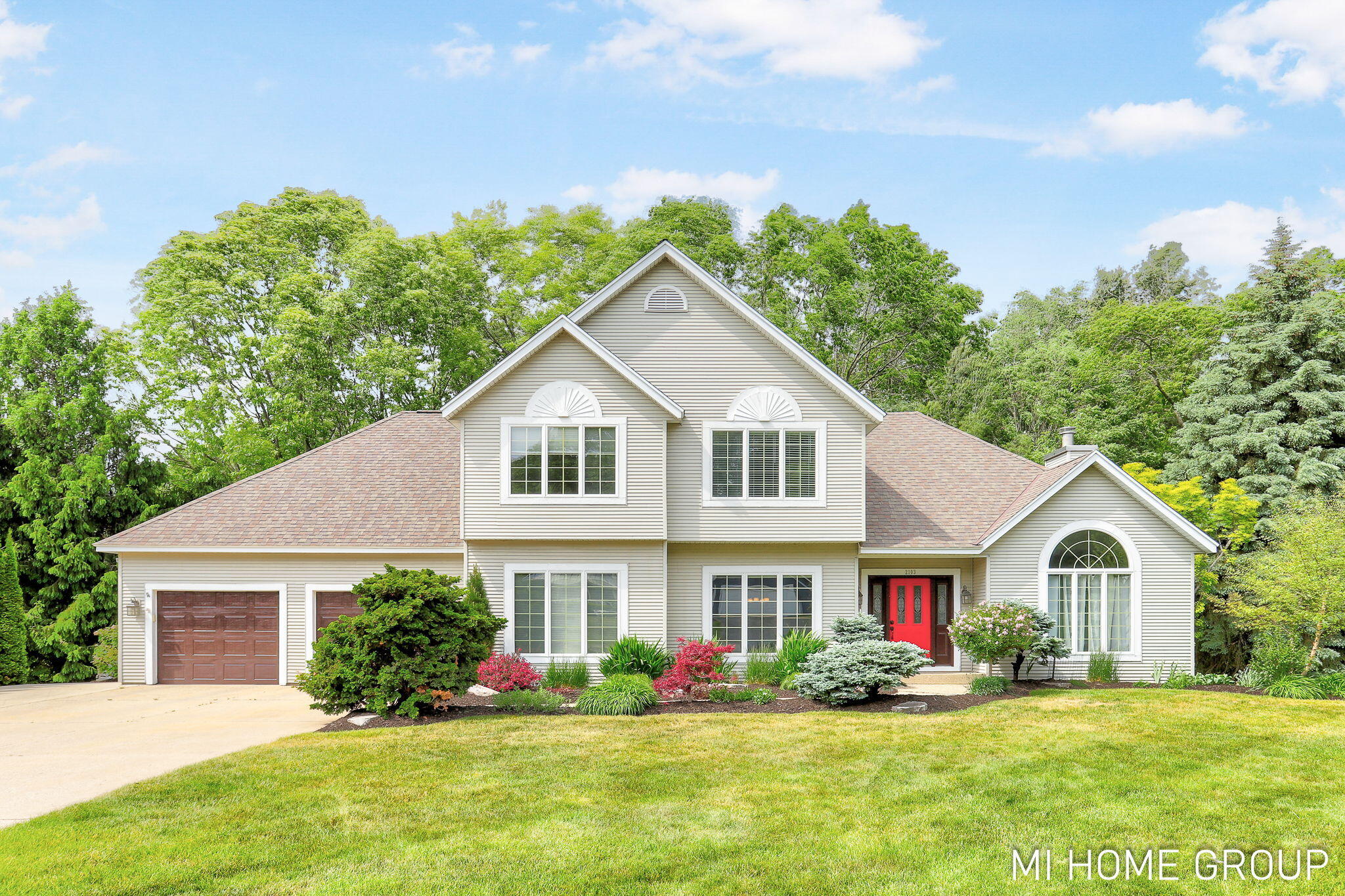 Holland, Michigan, 49424, United States, 4 Bedrooms Bedrooms, ,3 BathroomsBathrooms,Residential,For Sale,1849083