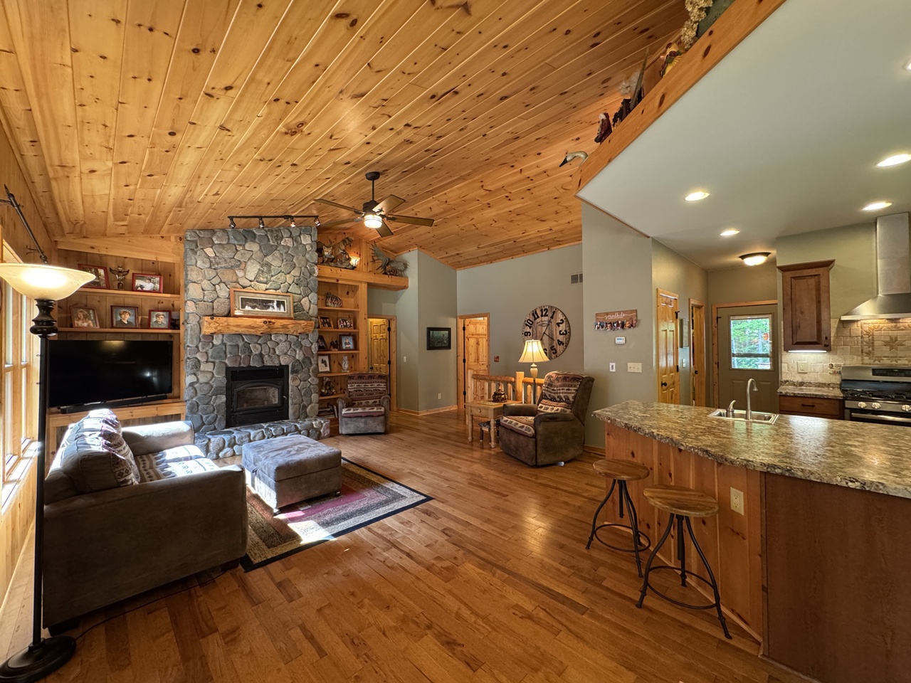 Mercer, Wisconsin, 54547, United States, 32 Bedrooms Bedrooms, ,1 BathroomBathrooms,Residential,For Sale,1872742