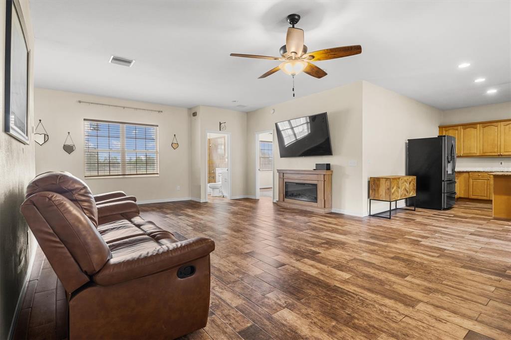 Bartow, Florida, 33830, United States, 3 Bedrooms Bedrooms, ,4 BathroomsBathrooms,Residential,For Sale,2002035