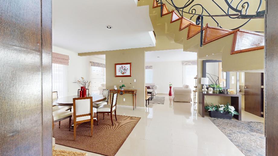 Atizapán de Zaragoza, Estado de méxico, 52938, Mexico, 8 Bedrooms Bedrooms, ,6 BathroomsBathrooms,Residential,For Sale,1746651