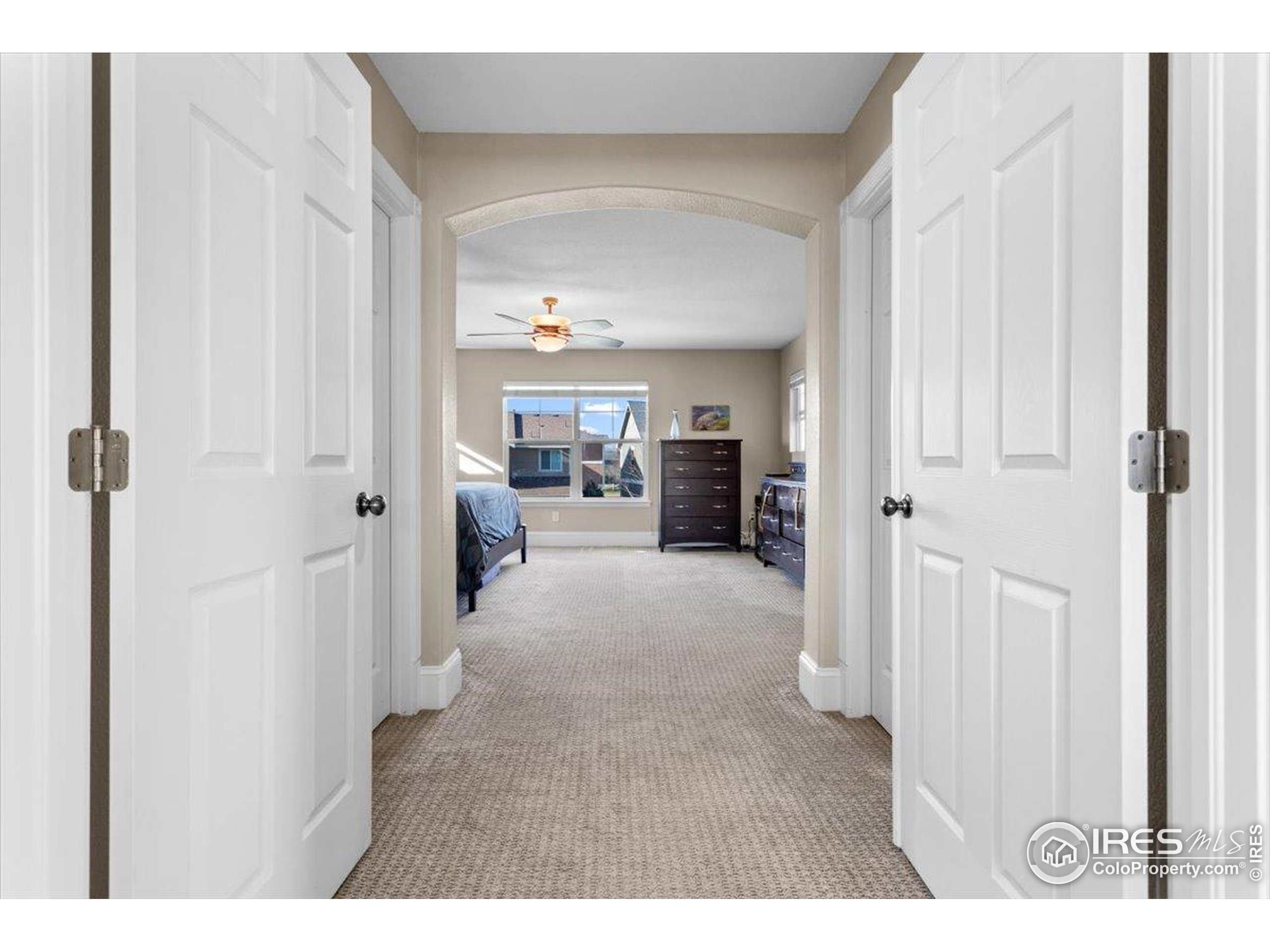 Longmont, Colorado, 80503, United States, 4 Bedrooms Bedrooms, ,3 BathroomsBathrooms,Residential,For Sale,1910378