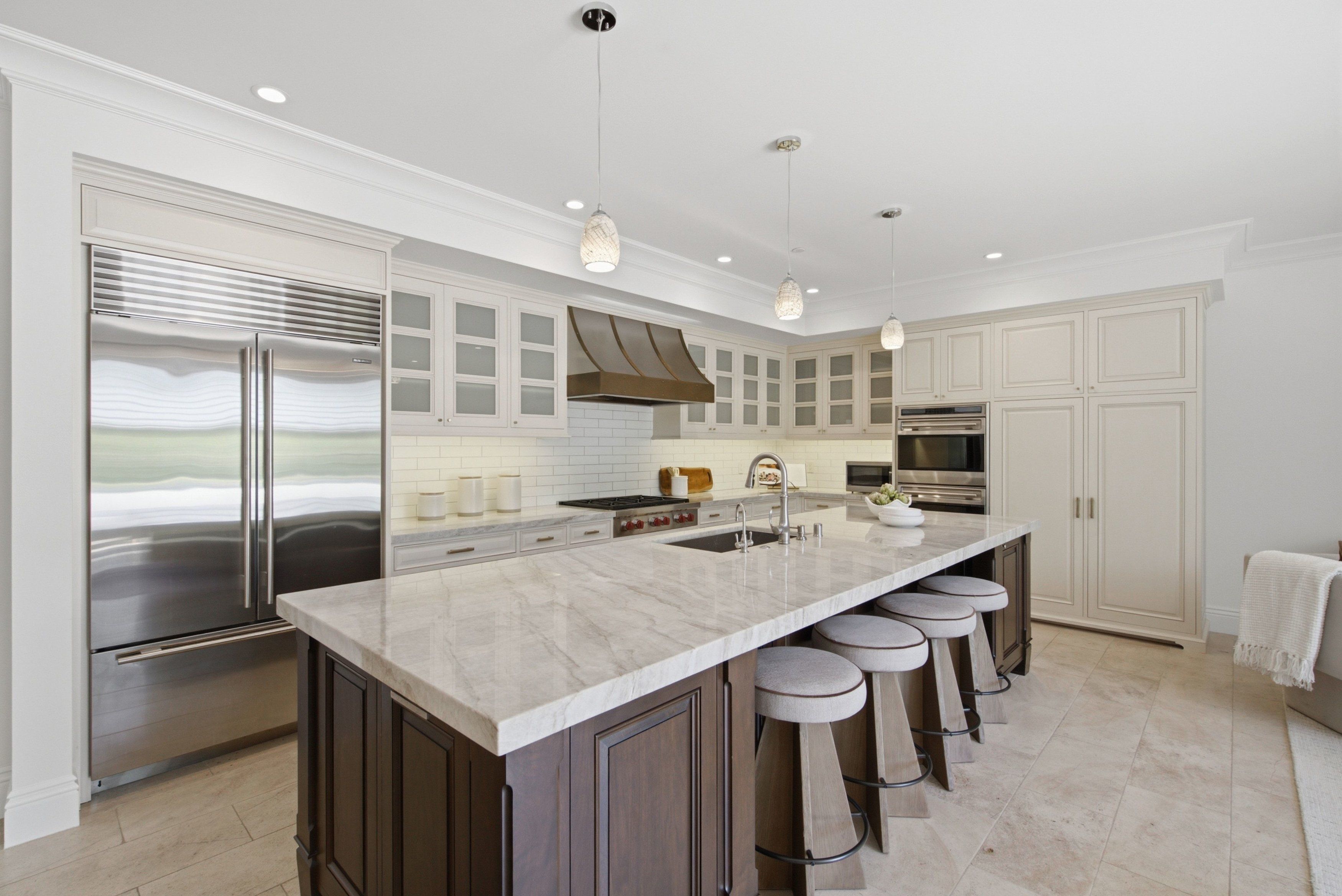  Beautifully Remodeled with Designer Finishes - 物件實景