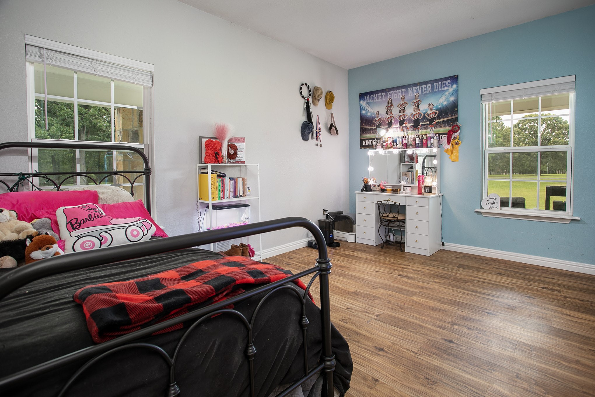 Yantis, Texas, 75497, United States, 3 Bedrooms Bedrooms, ,2 BathroomsBathrooms,Residential,For Sale,1908943