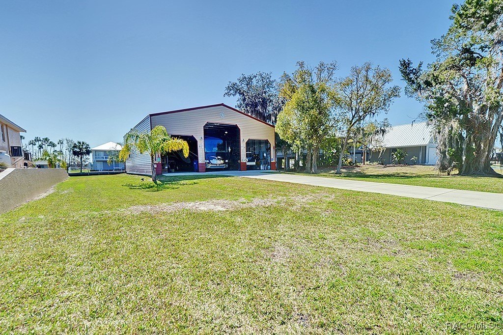 Crystal River, Florida, 34428, United States, 3 Bedrooms Bedrooms, ,3 BathroomsBathrooms,Residential,For Sale,1981624