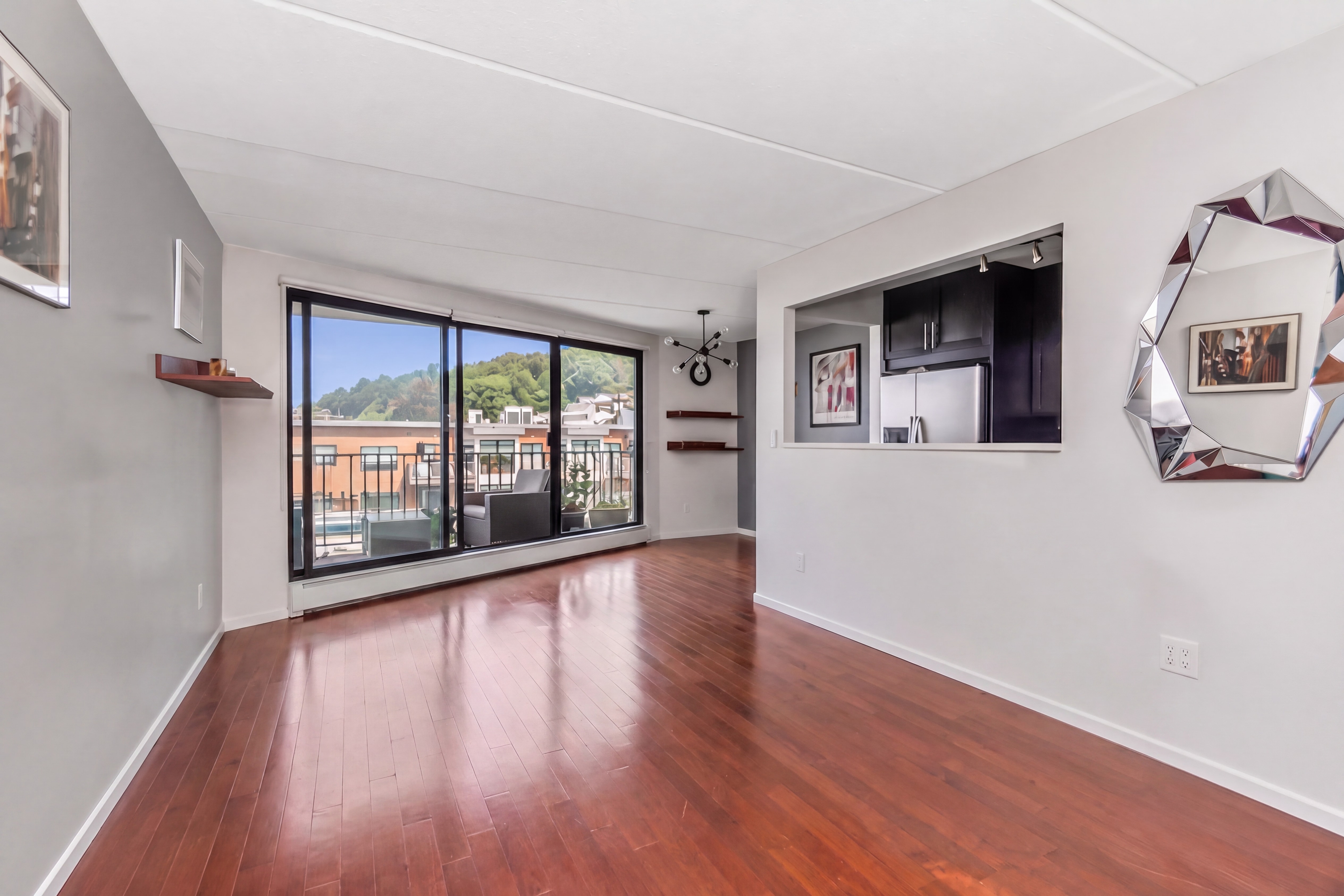  1155 Warburton Avenue - 物件實景