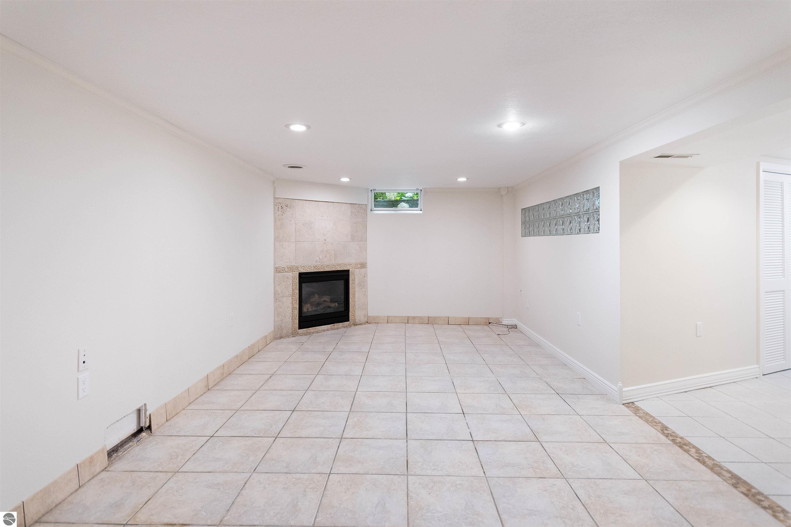 Traverse City, Michigan, 49686, United States, 4 Bedrooms Bedrooms, ,2 BathroomsBathrooms,Residential,For Sale,1908664