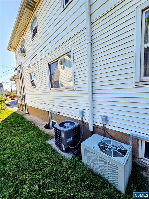 Clifton, New Jersey, 07012, United States, 6 Bedrooms Bedrooms, ,4 BathroomsBathrooms,Residential,For Sale,1984082