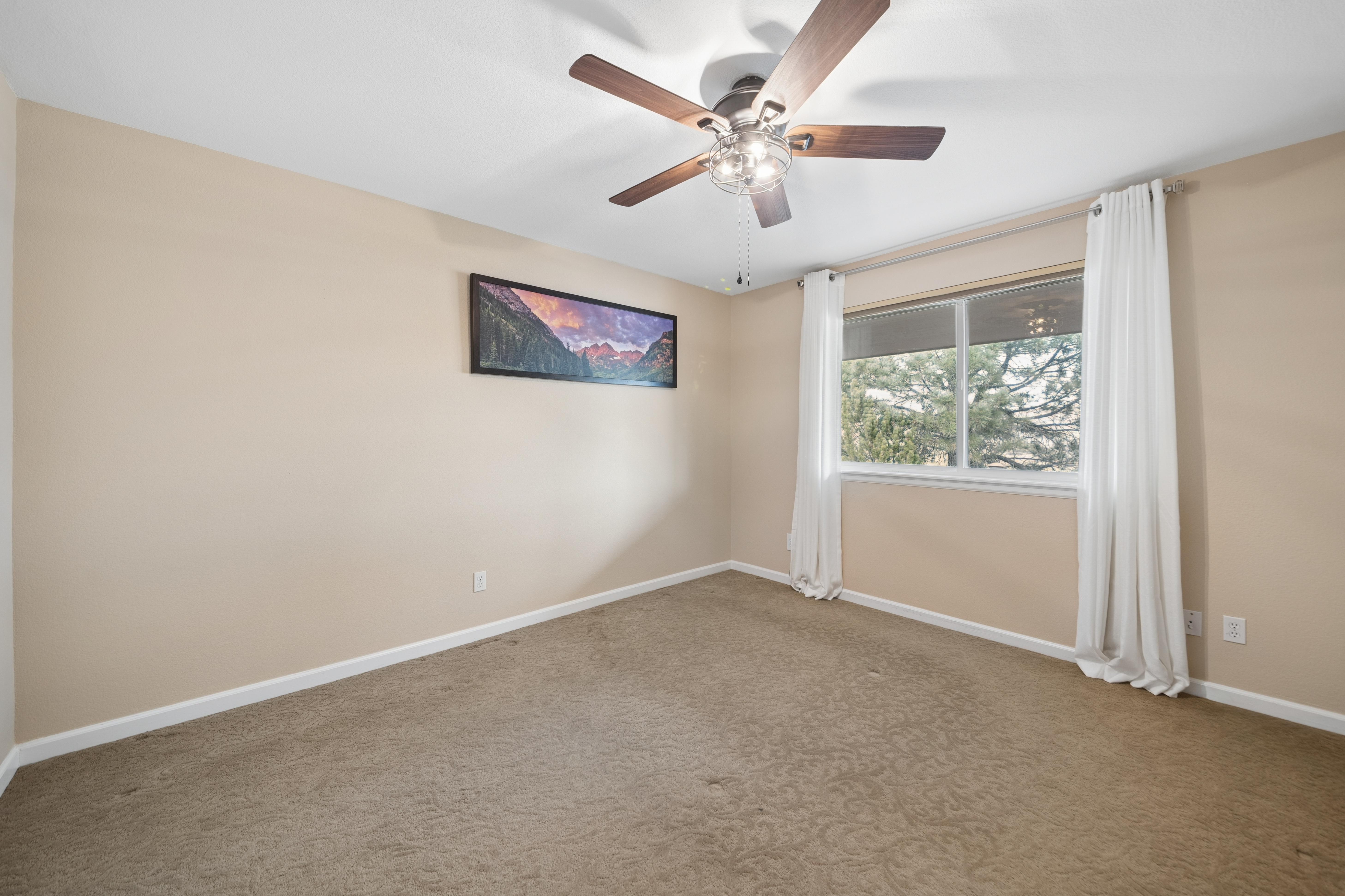  Set on 4.5 elevated acres in Sierra Vista - 物件實景
