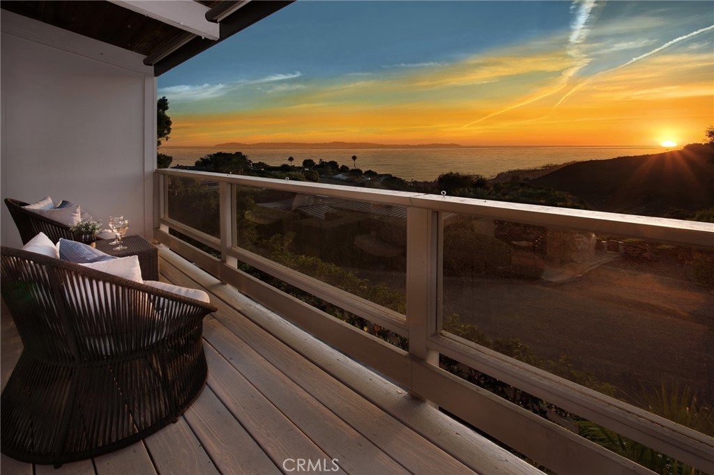 Laguna Beach, California, 92651, United States, 3 Bedrooms Bedrooms, ,3 BathroomsBathrooms,Residential,For Sale,1927395