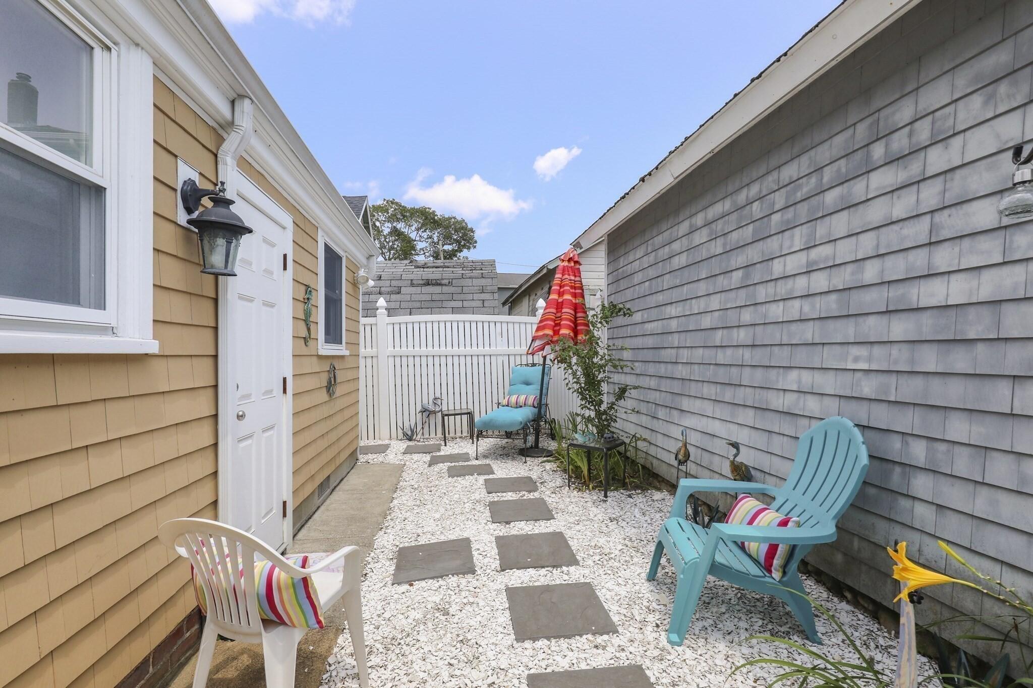 Wareham, Massachusetts, 02571, United States, 3 Bedrooms Bedrooms, ,2 BathroomsBathrooms,Residential,For Sale,1927382