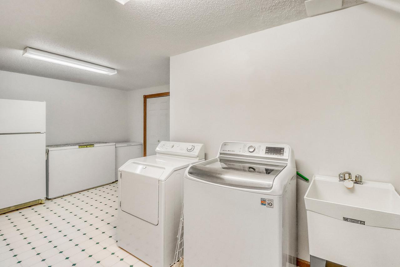 West Fargo, North Dakota, 58078, United States, 3 Bedrooms Bedrooms, ,2 BathroomsBathrooms,Residential,For Sale,2006344