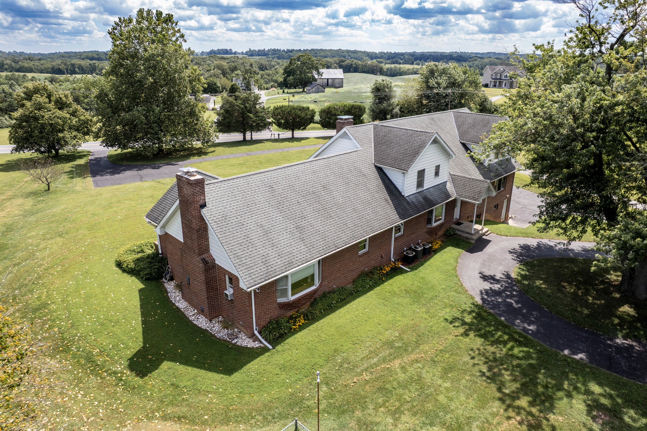  NONE AVAILABLE - 物件實景