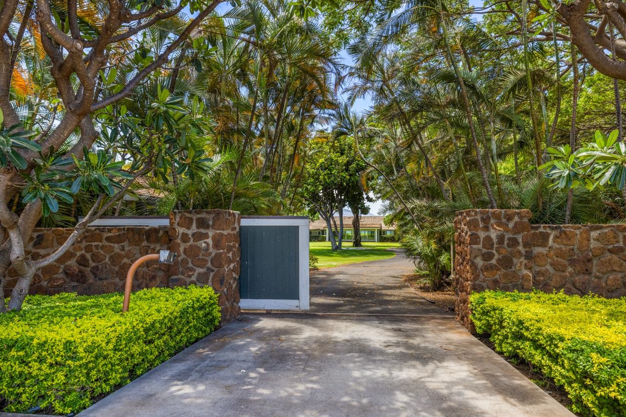 Wailuku, Hawaii, 96793, United States, 2 Bedrooms Bedrooms, ,3 BathroomsBathrooms,Residential,For Sale,1924877