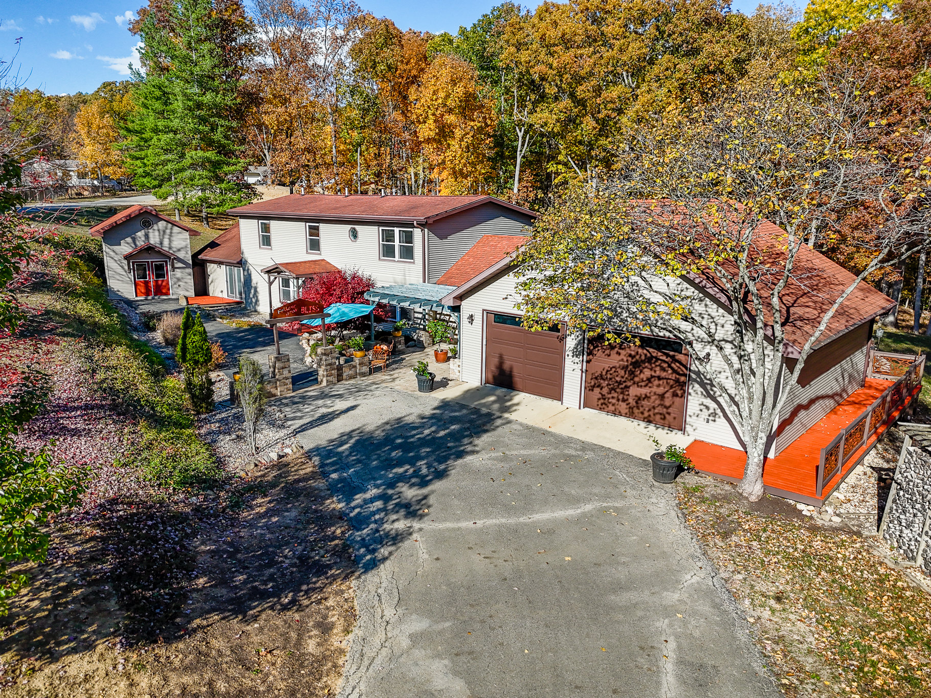 Charelston, Illinois, 61920, United States, 3 Bedrooms Bedrooms, ,3 BathroomsBathrooms,Residential,For Sale,1988576