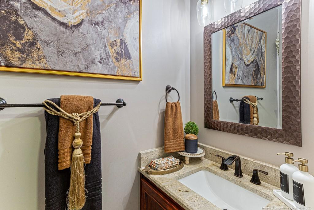 Fayetteville, North Carolina, 28312, United States, 5 Bedrooms Bedrooms, ,4 BathroomsBathrooms,Residential,For Sale,2001884