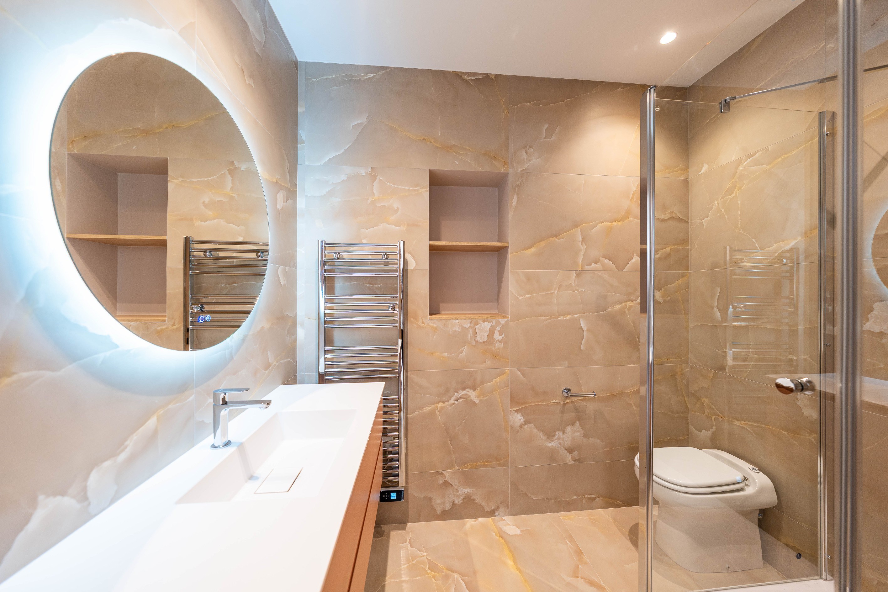  Top-floor renovated apartment with balcony, 3 bedrooms, rue Hoche Cannes city c… - 物件實景