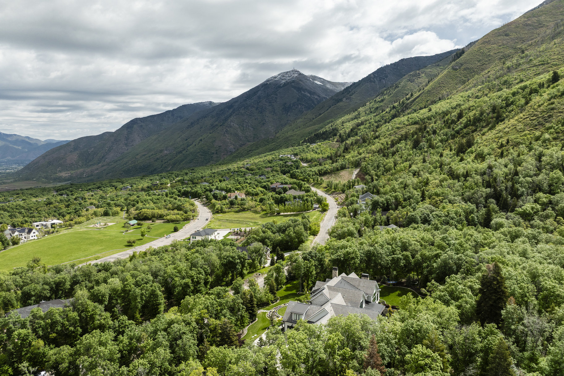  Stunning Woodland Hills Estate - 物件實景