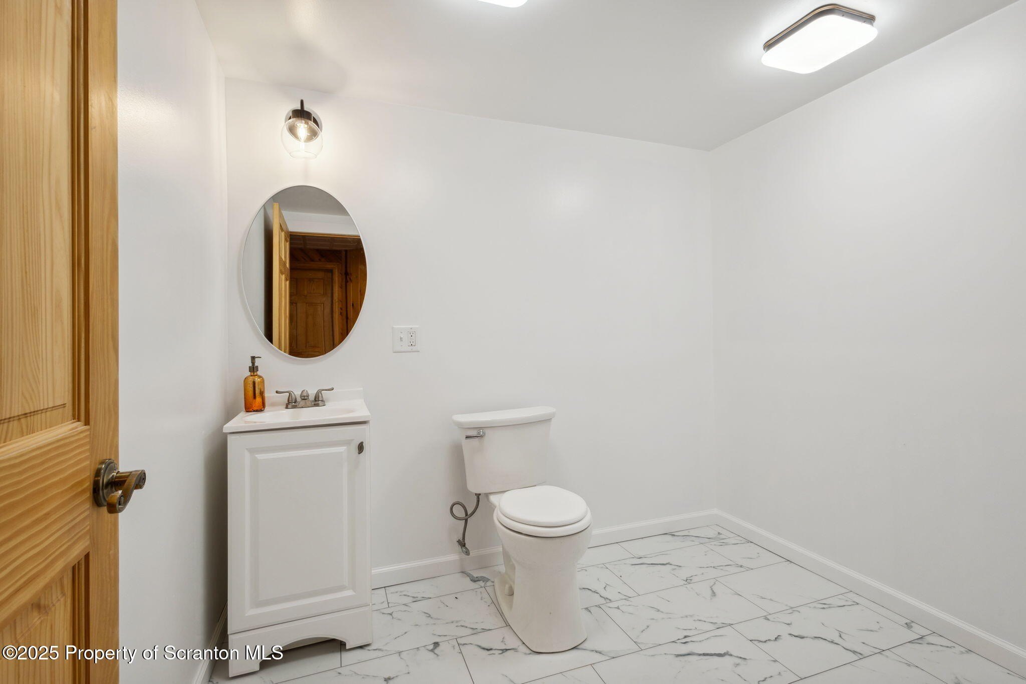 Old Forge, Pennsylvania, 18518, United States, 5 Bedrooms Bedrooms, ,5 BathroomsBathrooms,Residential,For Sale,1921311