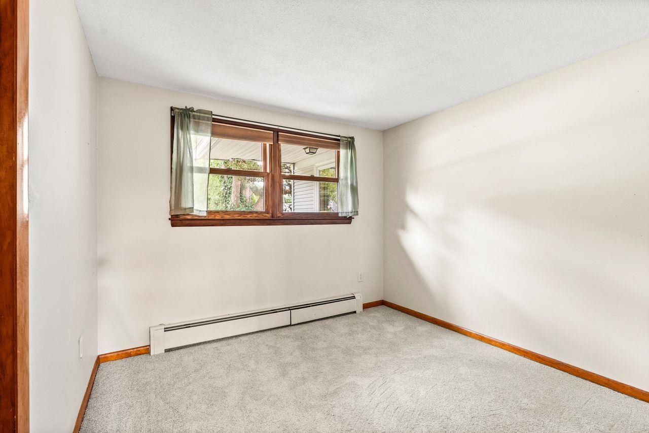 Nashua, New Hampshire, 03062, United States, 3 Bedrooms Bedrooms, ,2 BathroomsBathrooms,Residential,For Sale,1942300