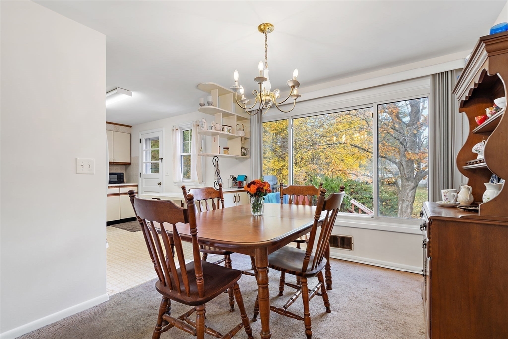 Sudbury, Massachusetts, 01776, United States, 3 Bedrooms Bedrooms, ,2 BathroomsBathrooms,Residential,For Sale,1991696