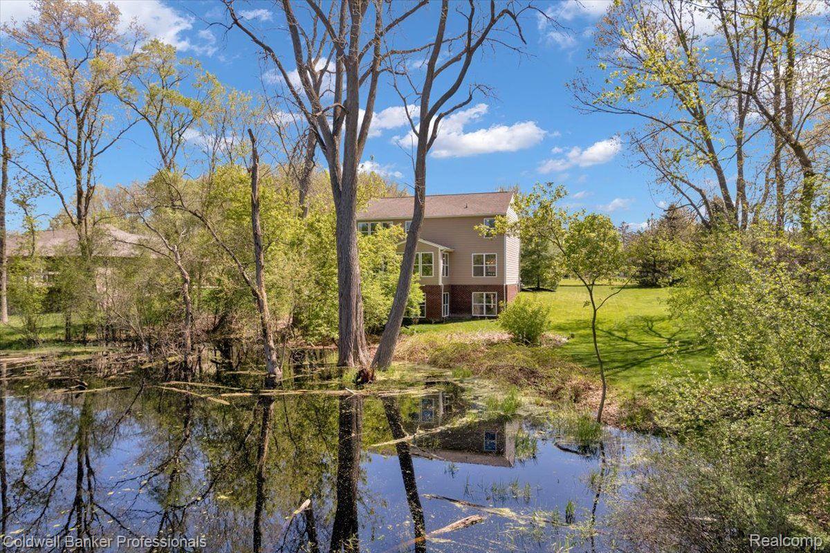 Oxford, Michigan, 48371, United States, 5 Bedrooms Bedrooms, ,4 BathroomsBathrooms,Residential,For Sale,1940303