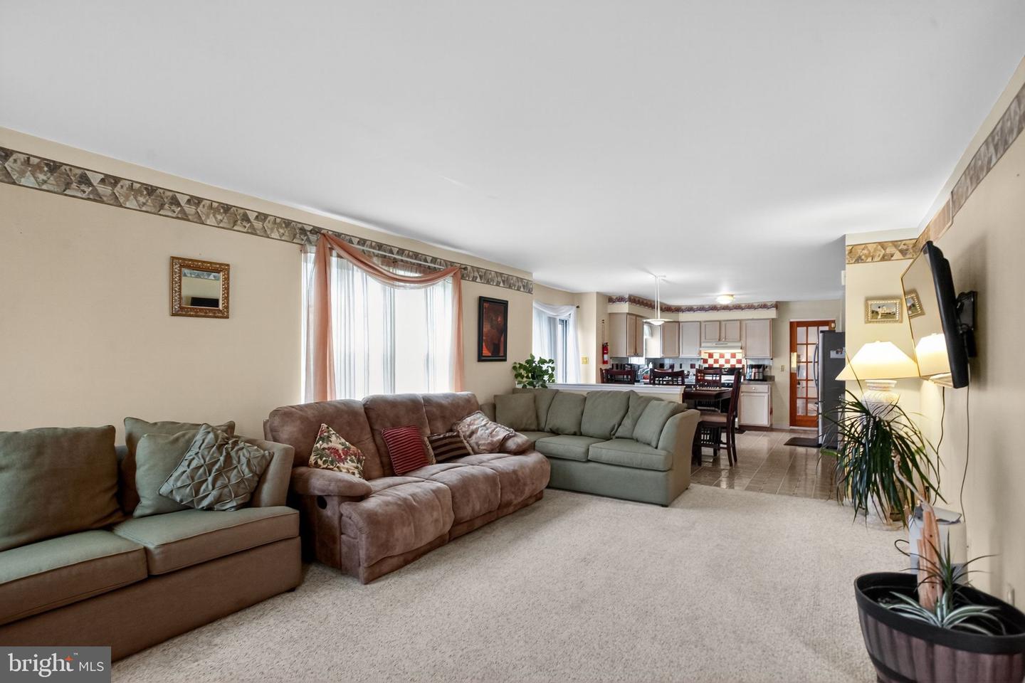 Burlington, New Jersey, 08016, United States, 4 Bedrooms Bedrooms, ,3 BathroomsBathrooms,Residential,For Sale,1988939