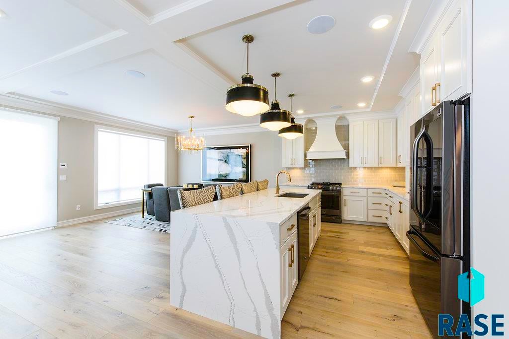 Sioux Falls, South Dakota, 57106, United States, ,Residential,For Sale,1986514