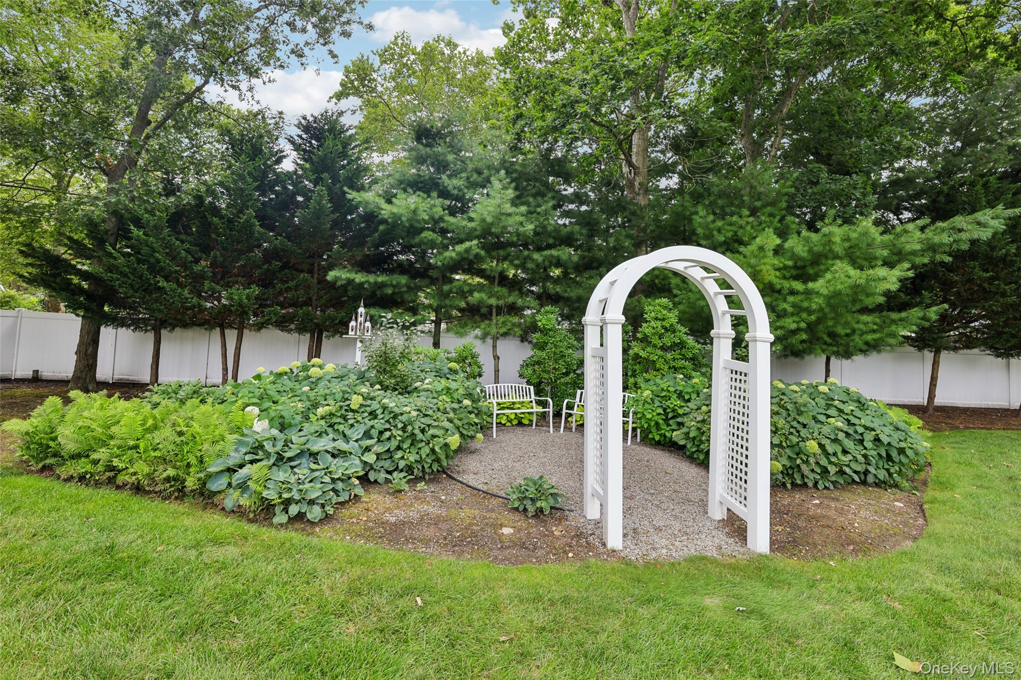  75 Arbor Field Way, Lake Grove, NY, 11755 - 物件實景