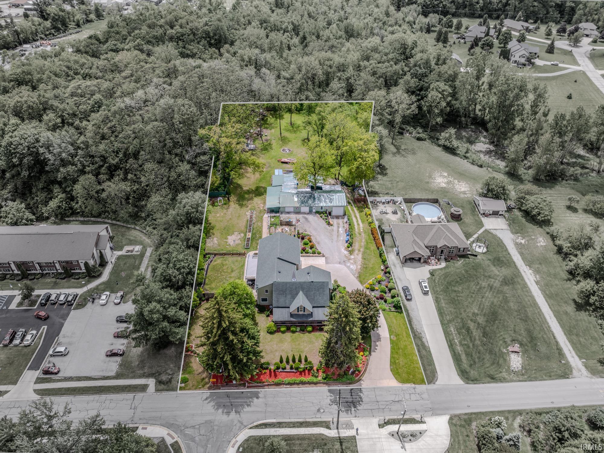 Angola, Indiana, 46730, United States, 6 Bedrooms Bedrooms, ,6 BathroomsBathrooms,Residential,For Sale,1973730