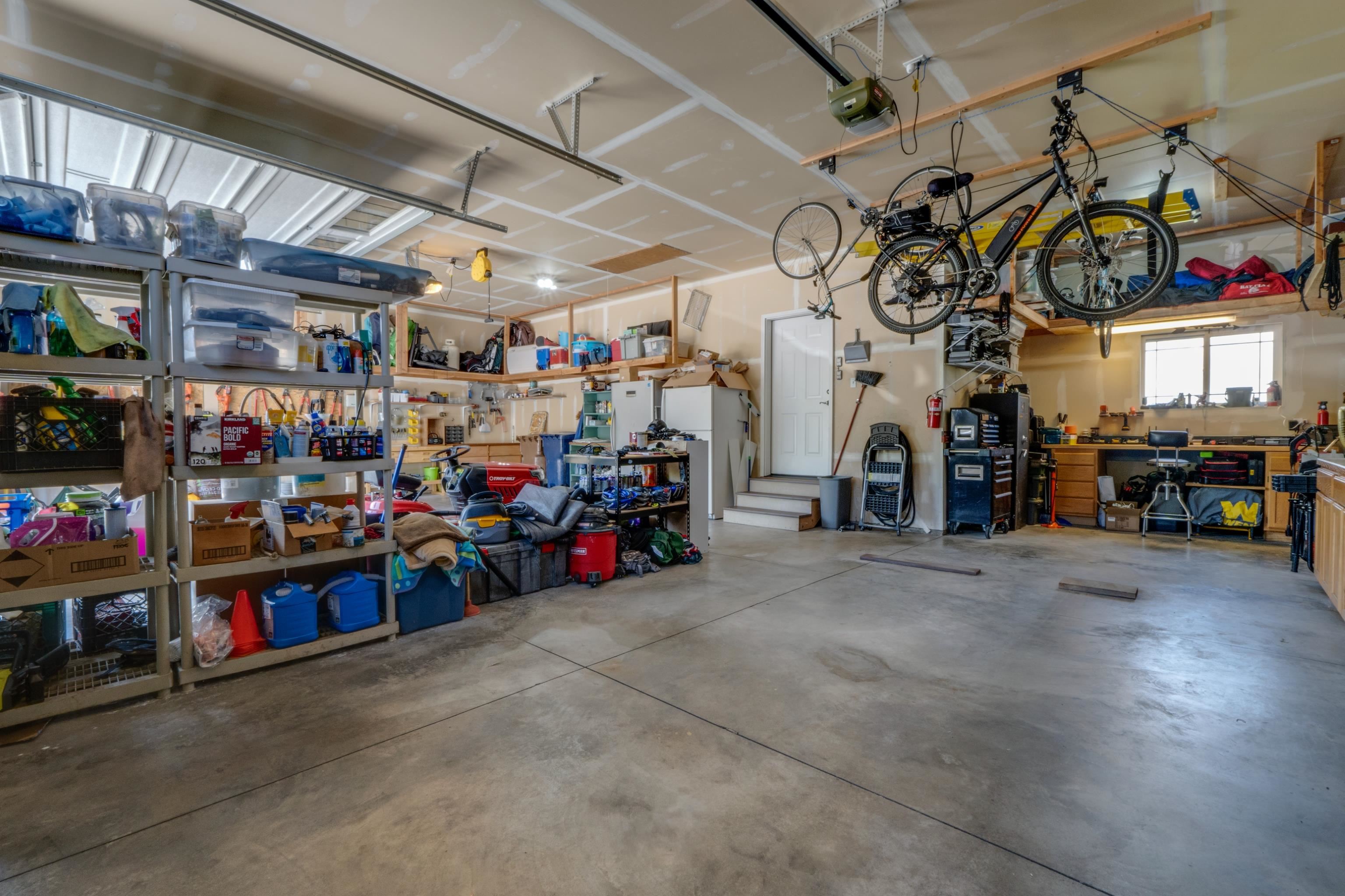 Spokane, Washington, 99208, United States, 4 Bedrooms Bedrooms, ,3 BathroomsBathrooms,Residential,For Sale,1901049