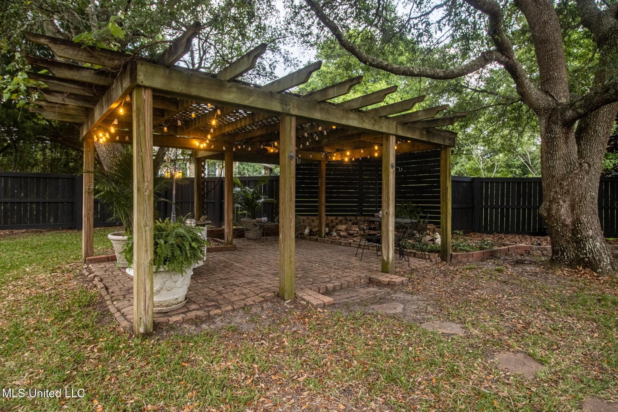 Pass Christian, Mississippi, 39571, United States, 3 Bedrooms Bedrooms, ,2 BathroomsBathrooms,Residential,For Sale,1779691