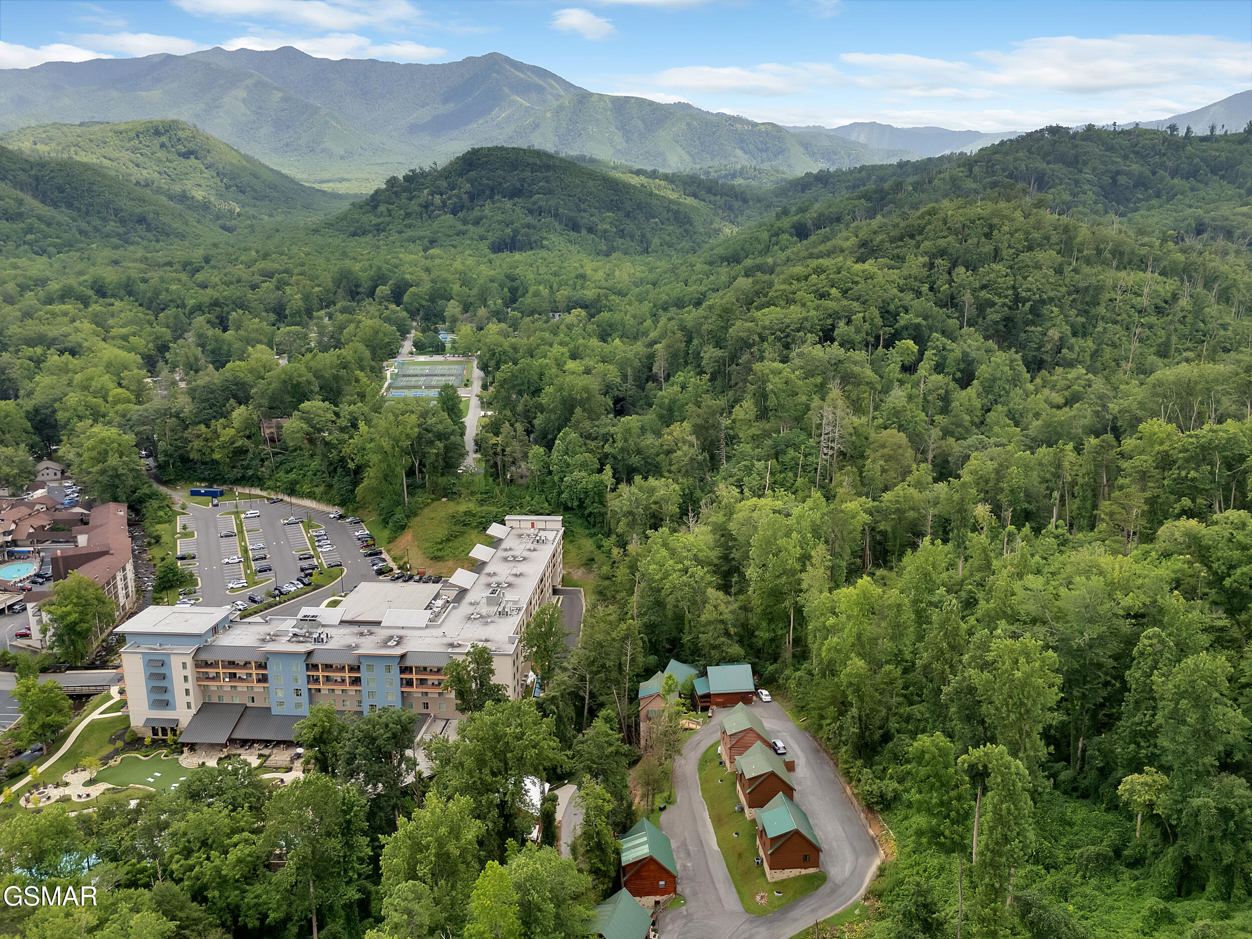 Gatlinburg, Tennessee, 37738, United States, 2 Bedrooms Bedrooms, ,2 BathroomsBathrooms,Residential,For Sale,1982435