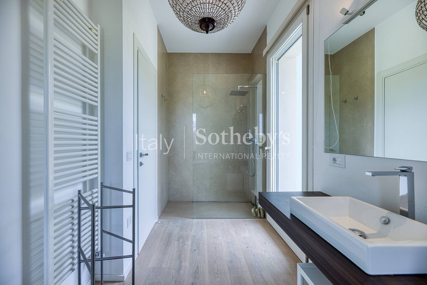  Contemporary designer residence nestled in peaceful surroundings - 物件實景