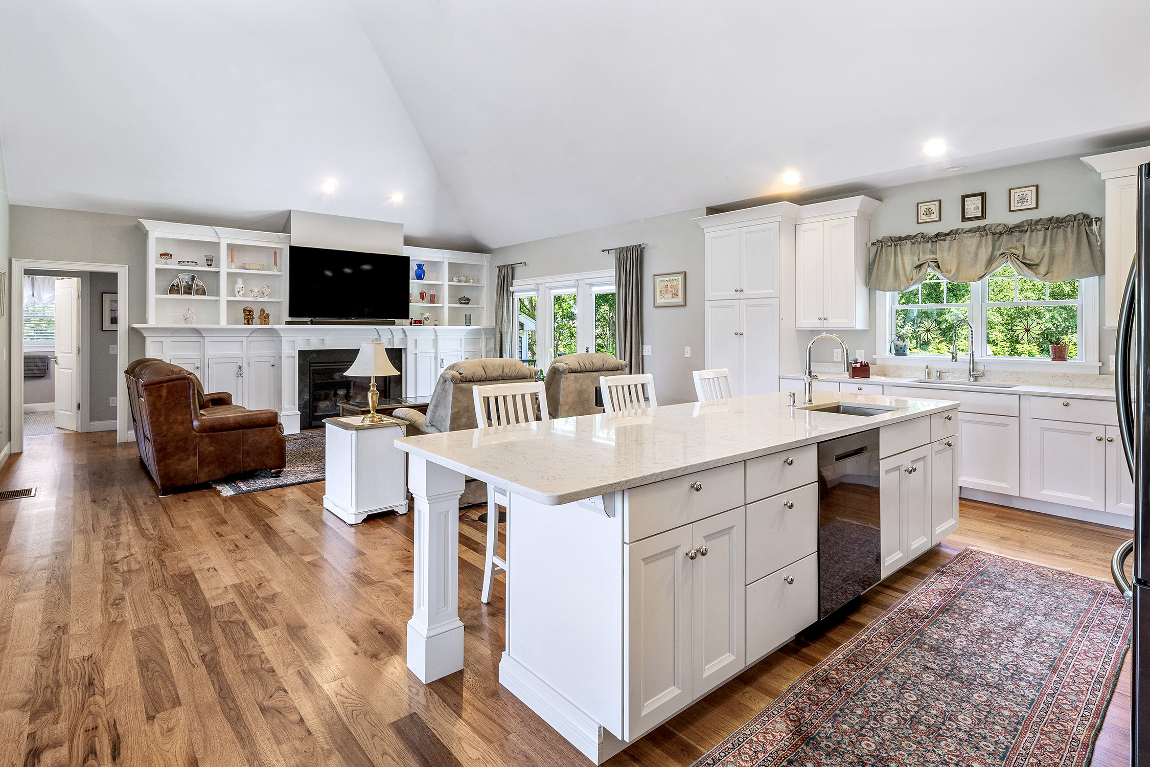  42 Aubin Street, Seekonk, MA, 02771 - 物件實景