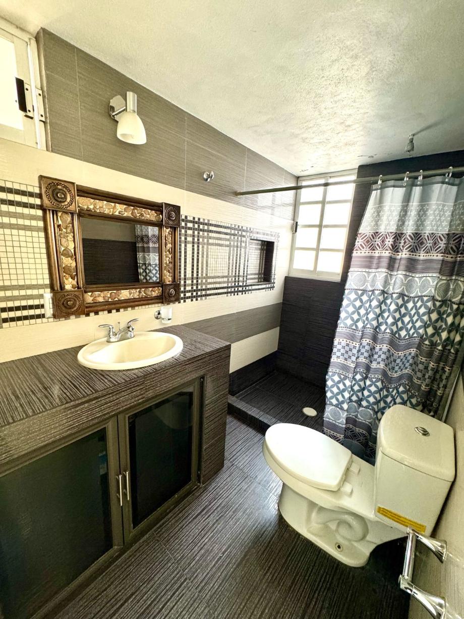 Metepec, Estado de México, 52148, Mexico, 4 Bedrooms Bedrooms, ,3 BathroomsBathrooms,Residential,For Sale,1721519