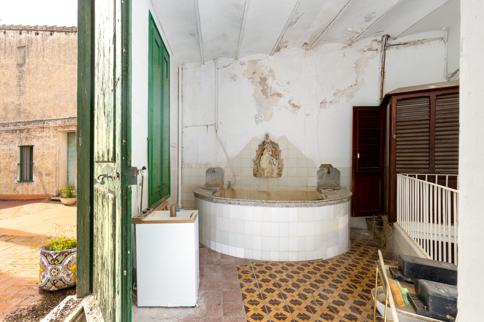  Modernist house to renovate in the center of El Masnou - 物件實景
