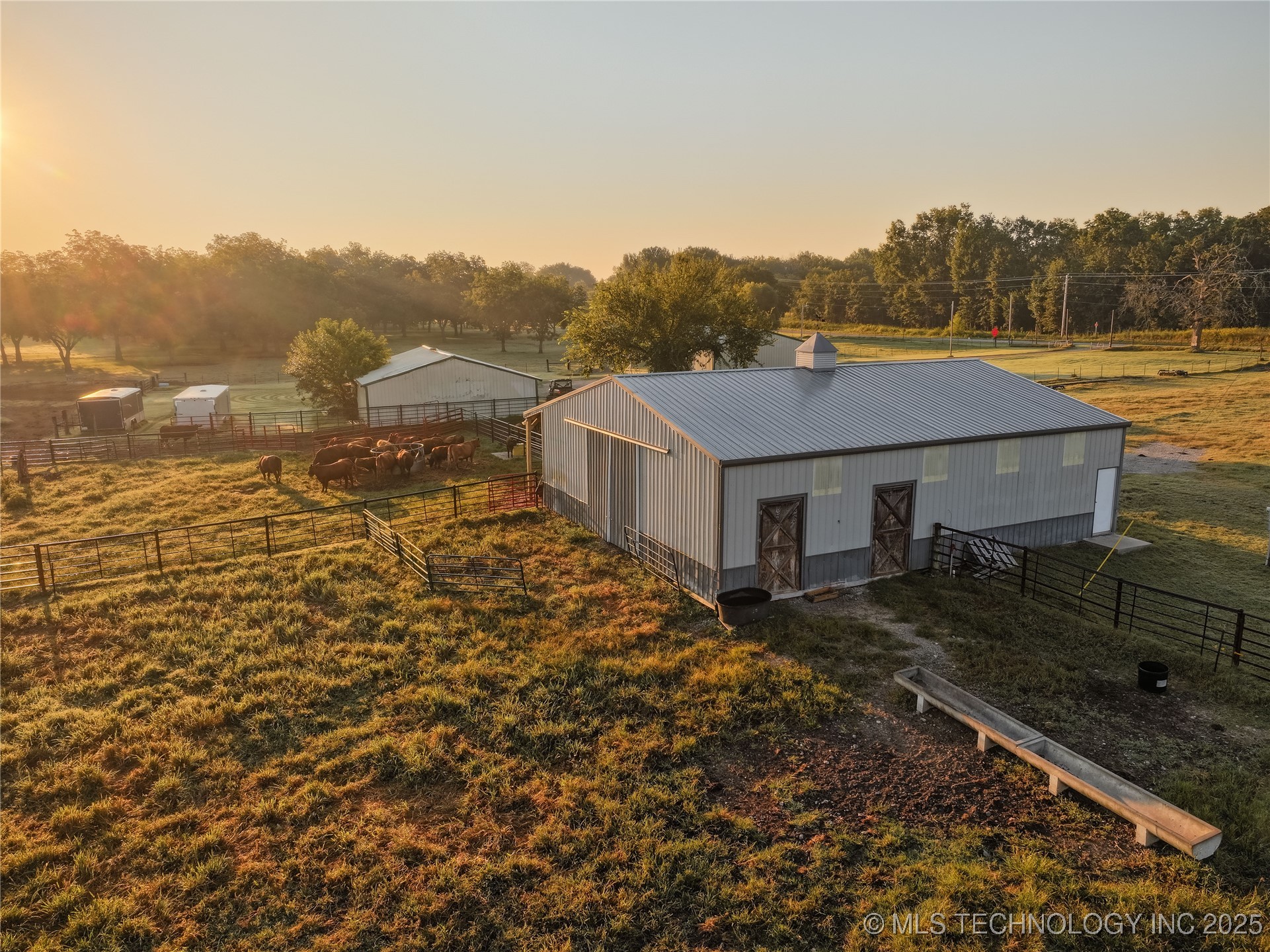 Henryetta, Oklahoma, 74437, United States, 4 Bedrooms Bedrooms, ,4 BathroomsBathrooms,Residential,For Sale,1927120